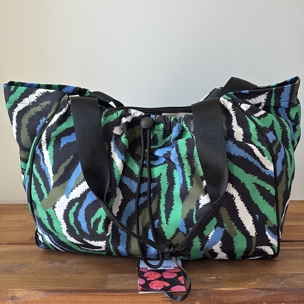 Diane Von Furstenberg X Target Disco Zebra Green Tote Bag NEW! - Picture 6 of 7